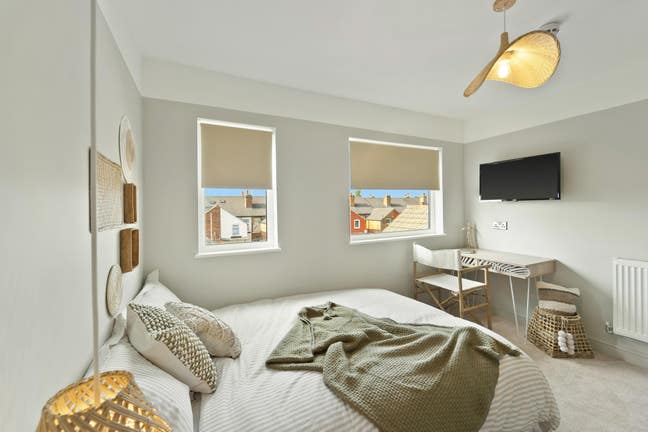 Fully Furnished Ensuite Rooms - Great Location Main Photo