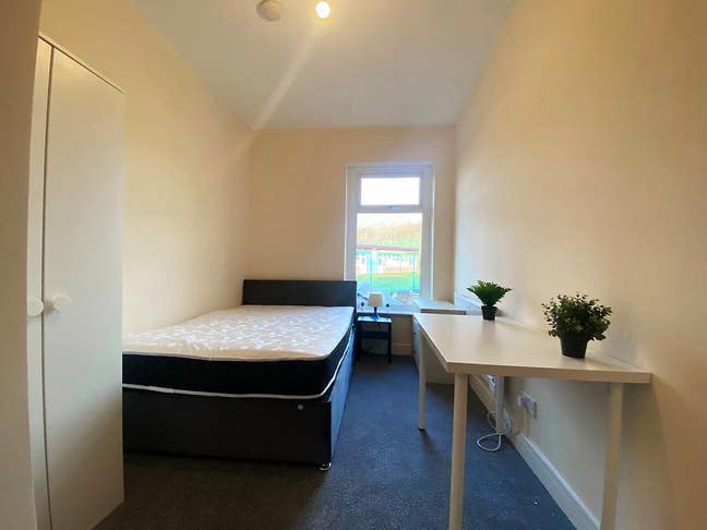 Available - Stylish En-Suite Bedrooms In Oldham Main Photo