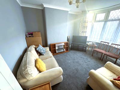 3/4 Bed House Barking £2400 Pcm Main Photo