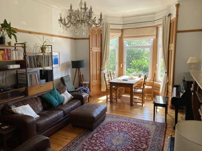 Flatmate wanted for beautiful Southside flat. Main Photo