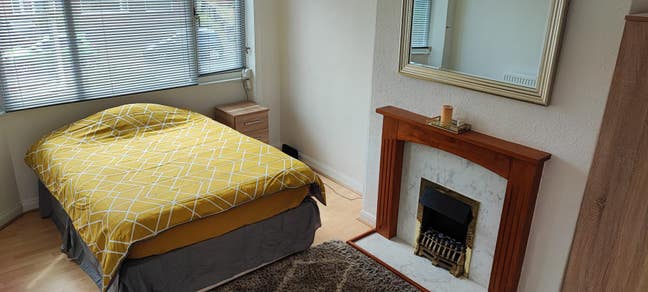◄◄ 1 Large Double Room Available Immediately►► Main Photo