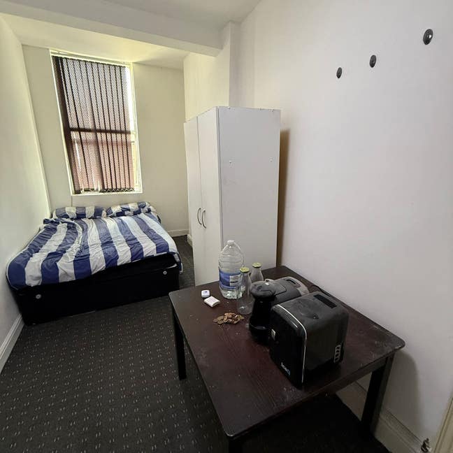 Double Room on Cheetham hill rd M8 (bills incl) Main Photo