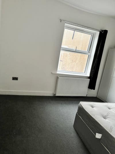 Double Bedroom Main Photo