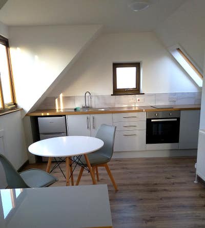 ⭐️ Attic Studio Flat ⭐️ Central Newmarket Main Photo