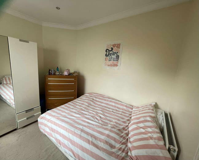Tooting Bec flat Main Photo