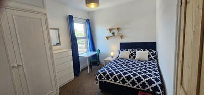 Only £150 Deposit All Bills Included Main Photo