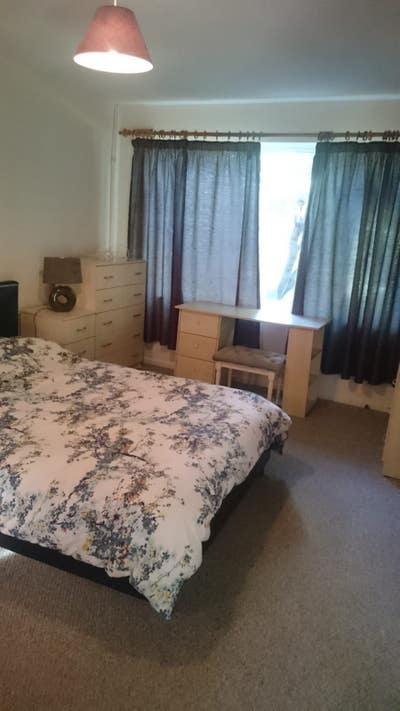 En Suite Double Room for Single Professional Main Photo