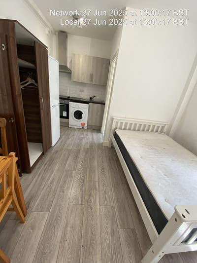 Studio Flat All Bill Included Main Photo