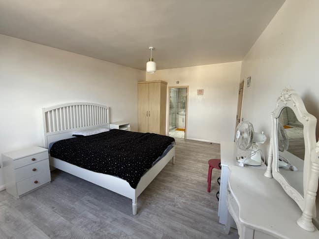 Large Ensuite Double Room in Central Southampton Main Photo