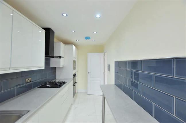 Beautiful 3 Bed Flat 2 Bathrooms in Turnpike Lane Main Photo