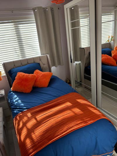 Single Room Female share  Main Photo