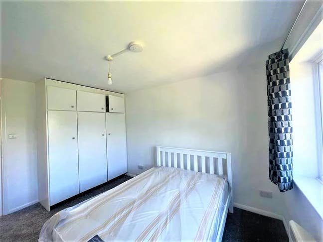 Two Bed Flat in Finchley Main Photo