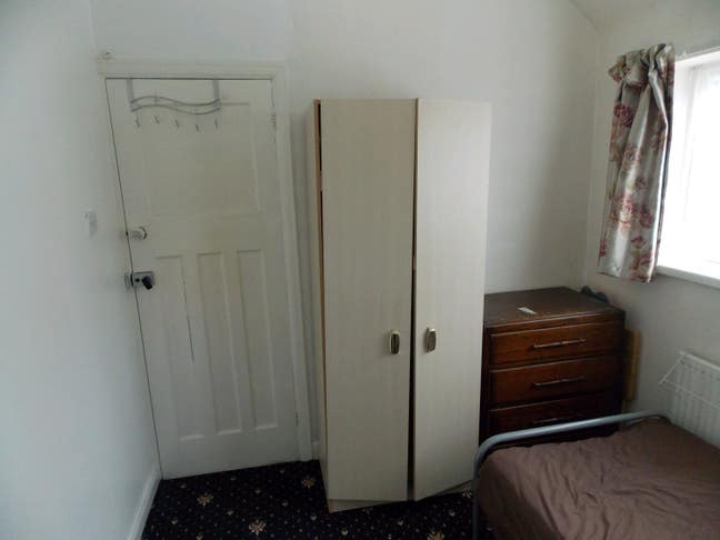 Perivale Main Photo
