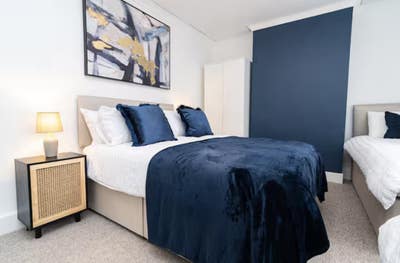 Modern Double Room in Bournemouth Centre Main Photo