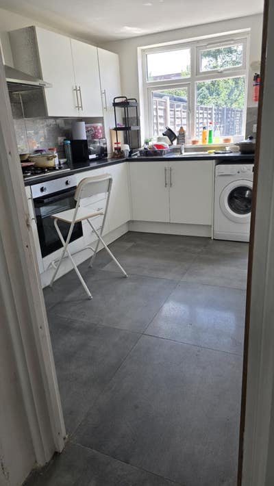 Specious double room to rent  Main Photo