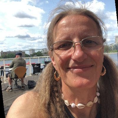 I am aged 51 Jamaican painter decorator and  ... Main Photo
