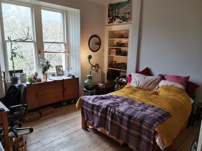 Lovely room available during Edinburgh Fringe Main Photo