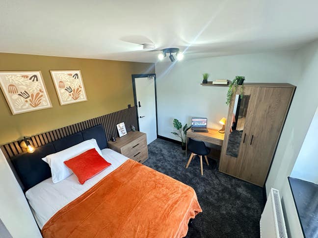 Modern 5 bedroom all ensuite HMO Main Photo