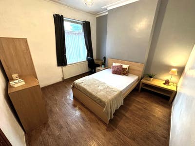 1 large dbl room in Handsworth houseshare Main Photo