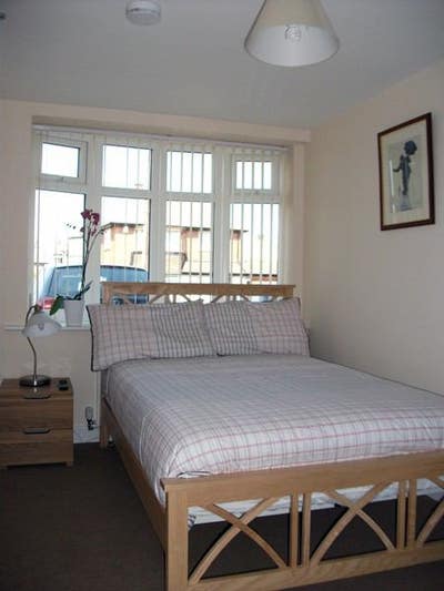Lovely Double Room - Gosforth All Bills inc. Main Photo