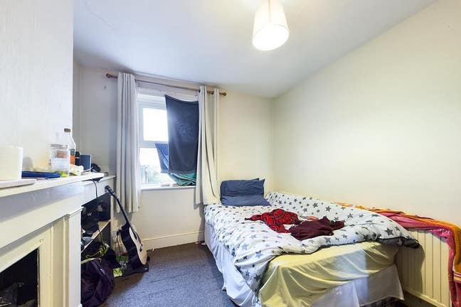  Furnished Double Room  Main Photo