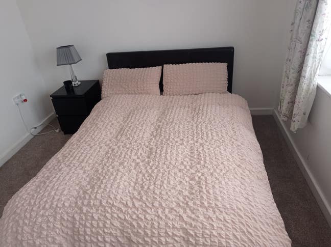 Looking for a professional tenant ,  Main Photo