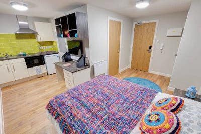 Spacious Studio in NG1 - City Center - Bill inc Main Photo