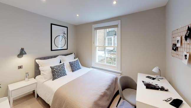 Stunning Double Bedroom by Northcote Road Main Photo