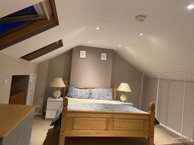A large private loft room available on immediately Main Photo