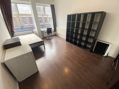 Very Large Double w/ Lounge for &pound;312pw Main Photo