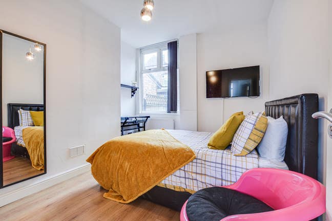 Room To Rent in Victoria Park Main Photo