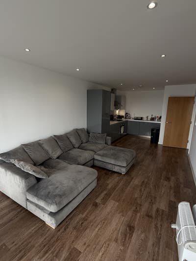 Large 1 Bed 1 Bath Apartment - Available August Main Photo