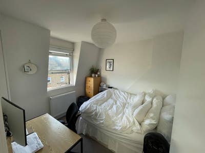 Bright double room in Brixton Main Photo