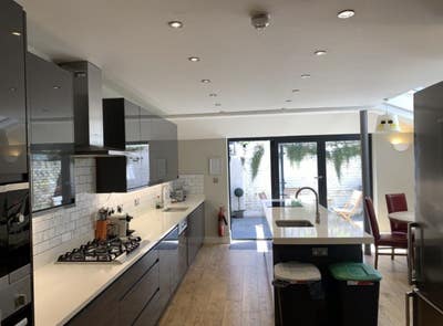 Just off Clapham high street double room Main Photo