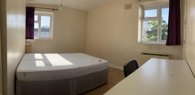 Student rooms on Kingston Hill Main Photo