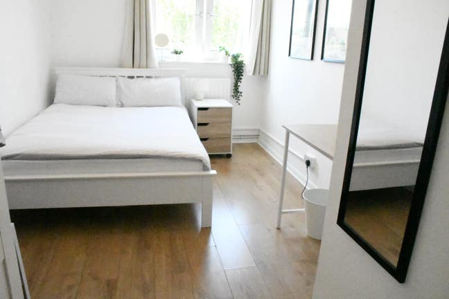 Lovely Double Bedroom 3 min walk to Brick Lane Main Photo