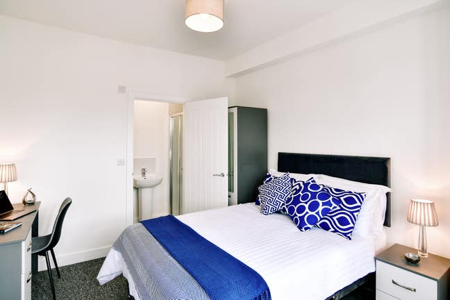 ✨Ensuite Room Bell Hill Rd 🚲 Nr City & Bath Path Main Photo
