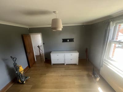 Spacious double room in quiet two bed maisonette Main Photo