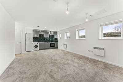 1 Bedroom Flat with Gated Parking in PE1 Blenheim Main Photo