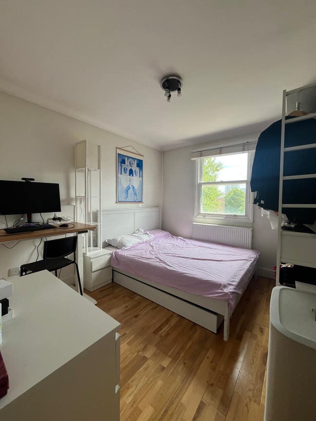 Aug-Oct Large Room to Let, Little Venice Main Photo