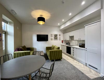En suite rooms to rent in a brand new apartment Main Photo