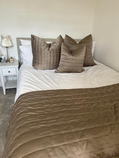 Newly decorated double room Main Photo