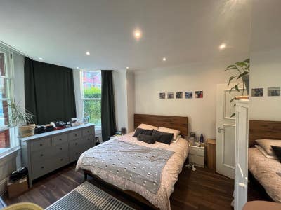 Super King Room, Garden & Office Main Photo