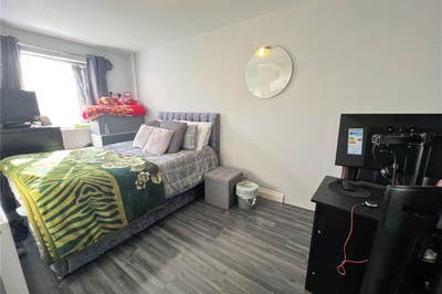 Double Room Amazing Price Drop! Offer Price! Main Photo