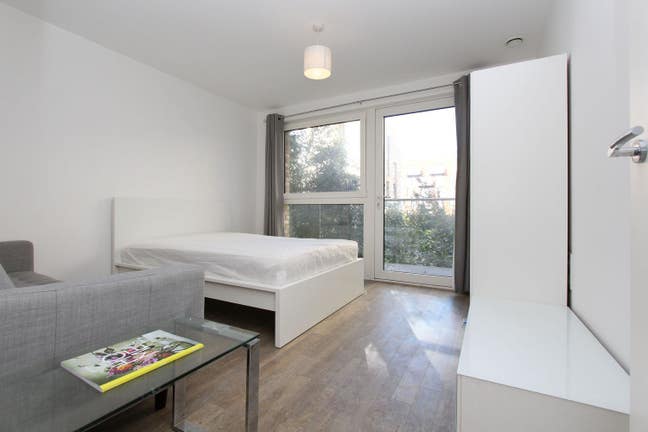 Modern rooms with GYM in Surrey Quays SE8 Main Photo