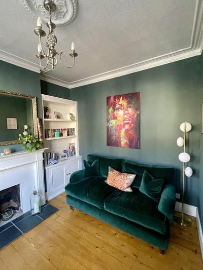 1 bed renovated Victorian garden flat bills incl Main Photo