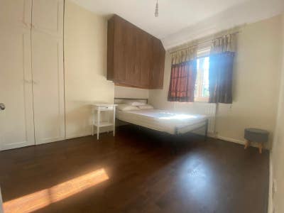 2 (Master Double rooms) for Rent in Bromley, BR1 Main Photo