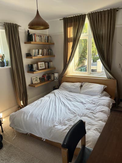 Sunny bright room to rent in preston park Main Photo