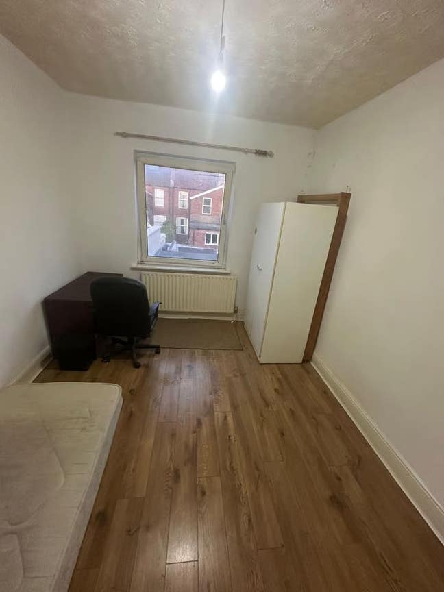 One room to let in Bristol BS7 8PE For £600  Main Photo