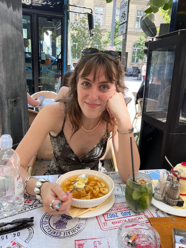 Bibi, 22F, looking for a room sept through dec Main Photo